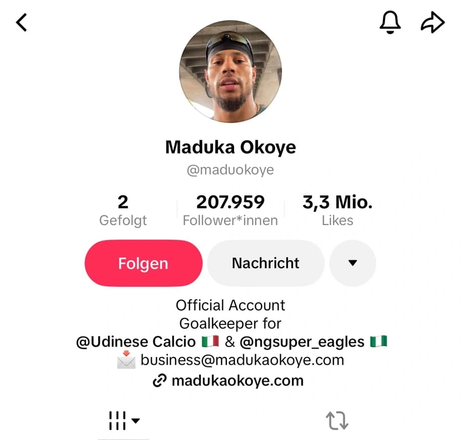 Maduka Okoye vor der Verifizierung
